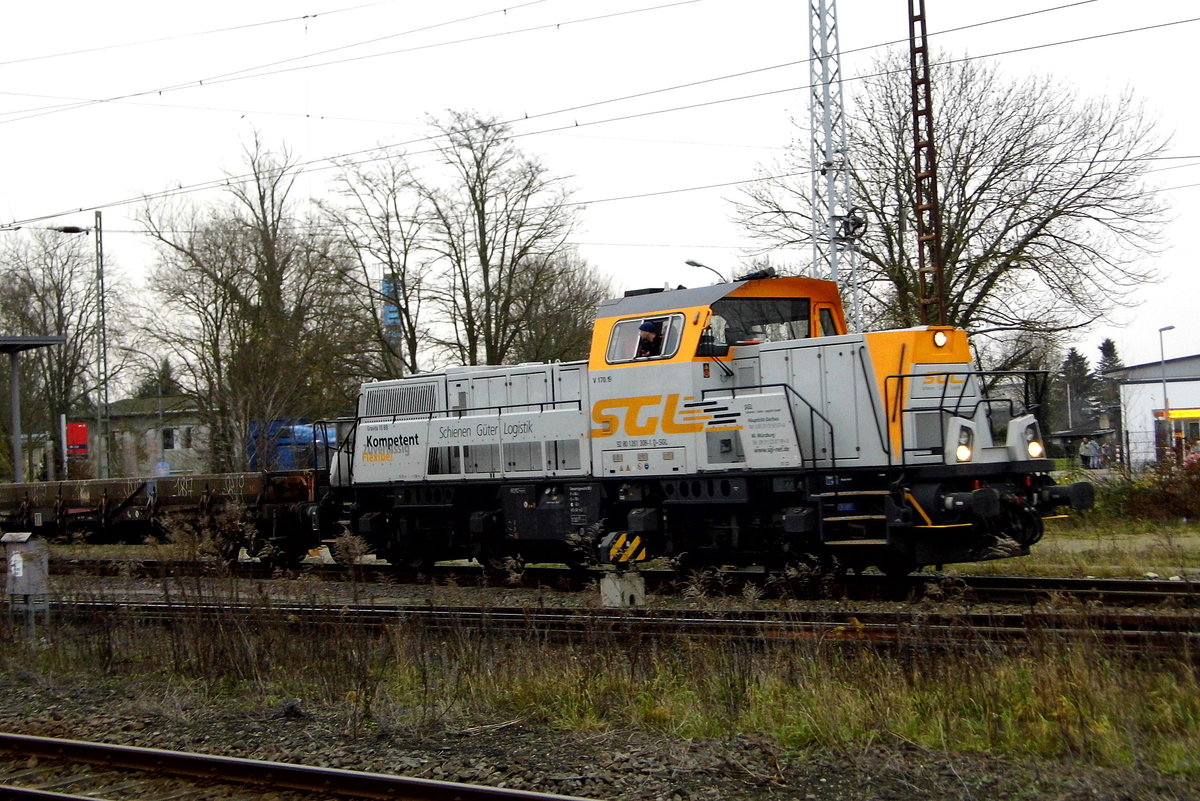 Am 01.12.2017 Rangierfahrt von der  261 308-1 von der  SGL - Schienen Güter Logistik GmbH, in Stendal .