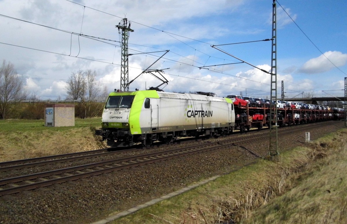 Am 02.04.2015 kam die 185-CL 005  von der CAPTRAIN aus Richtung Stendal und fuhr weiter in Richtung Hannover .