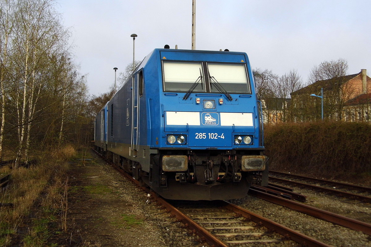 Am 02.04.2017 war die 285 102-4 von der PRESS in Stendal abgestellt.
