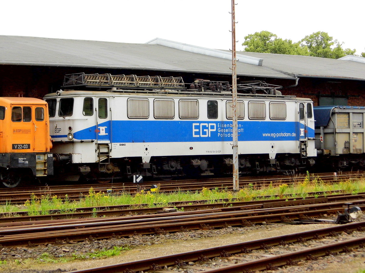 Am 02.07.2017 war die 142 126-2 von der EGP – Eisenbahngesellschaft Potsdam, in Wittenberge abgestellt .