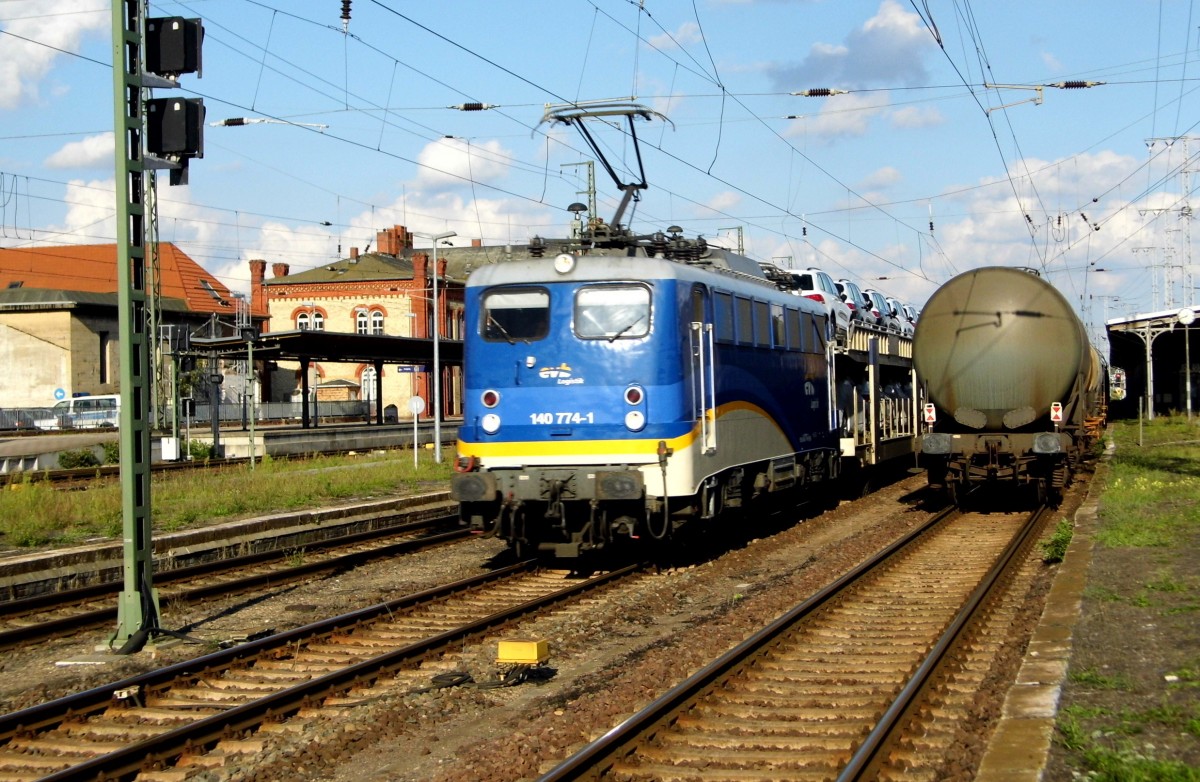 Am 02.09.2015 kam  die 140 774-1   von der evb Logistik aus Richtung Magdeburg nach Stendal und fuhr weiter in Richtung  Hannover .