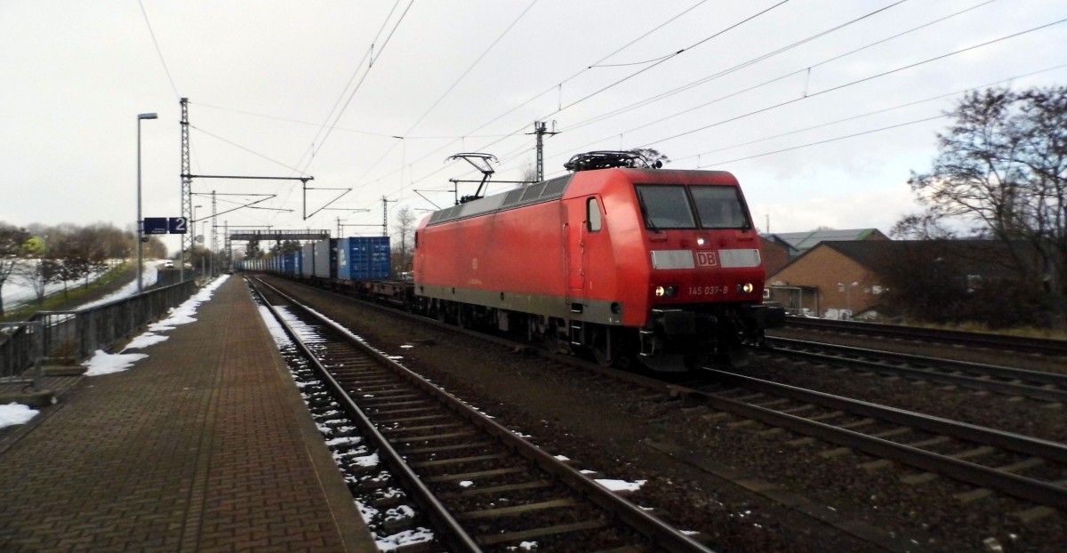 Am 05.02.2015 kam die 145 037-8 von der DB aus Richtung Braunschweig nach Niederndodeleben und fuhr weiter in Richtung Magdeburg .