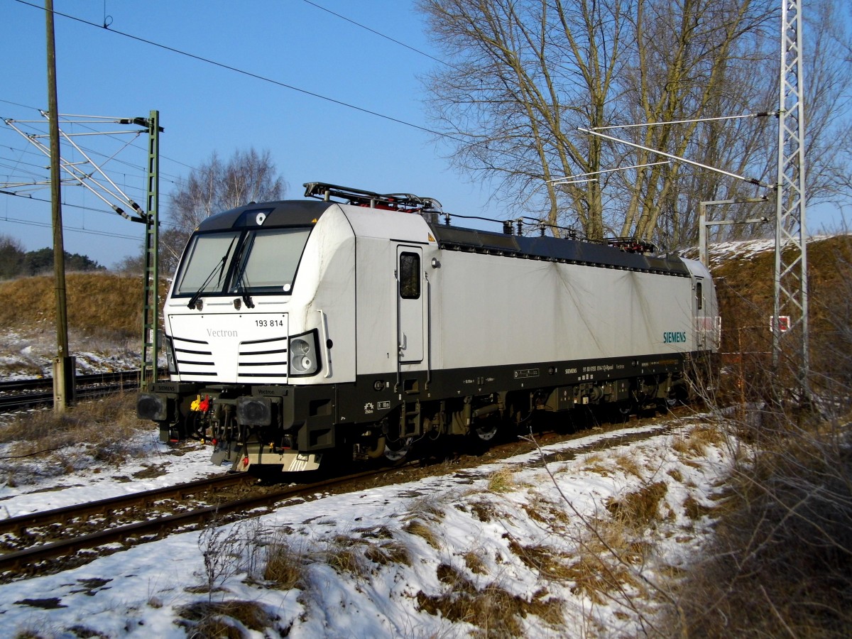 Am 06.02.2015 war   die 193 814-1 von der SETG (Railpool) bei Borstel bei Stendal abgestellt .