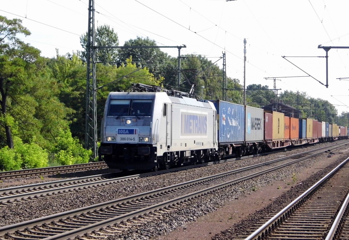 Am 06.08.2015 kam die 386 014-5 von der METRANS aus Richtung Magdeburg nach Niederndodeleben und fuhr weiter in Richtung Braunschweig .