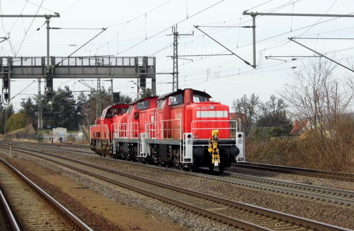Am 07.03.2015 kamen die 265 026-5 und die 294 870-1 von der DB aus Richtung Magdeburg nach Niederndodeleben und fuhr weiter in Richtung Braunschweig .