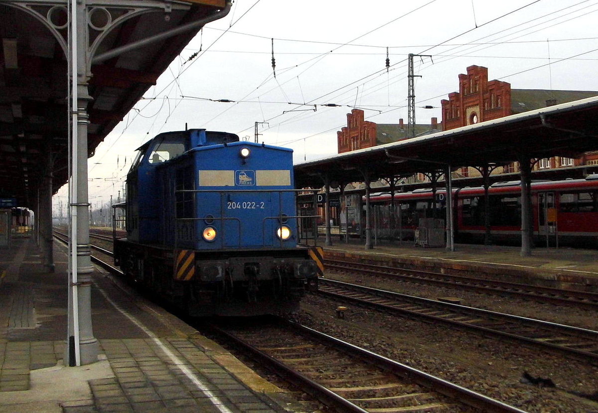 Am 07.12.2016 kam die 204 022-2 von der Press aus Richtung Wittenberge nach Stendal und fuhr weiter in Richtung Magdeburg .