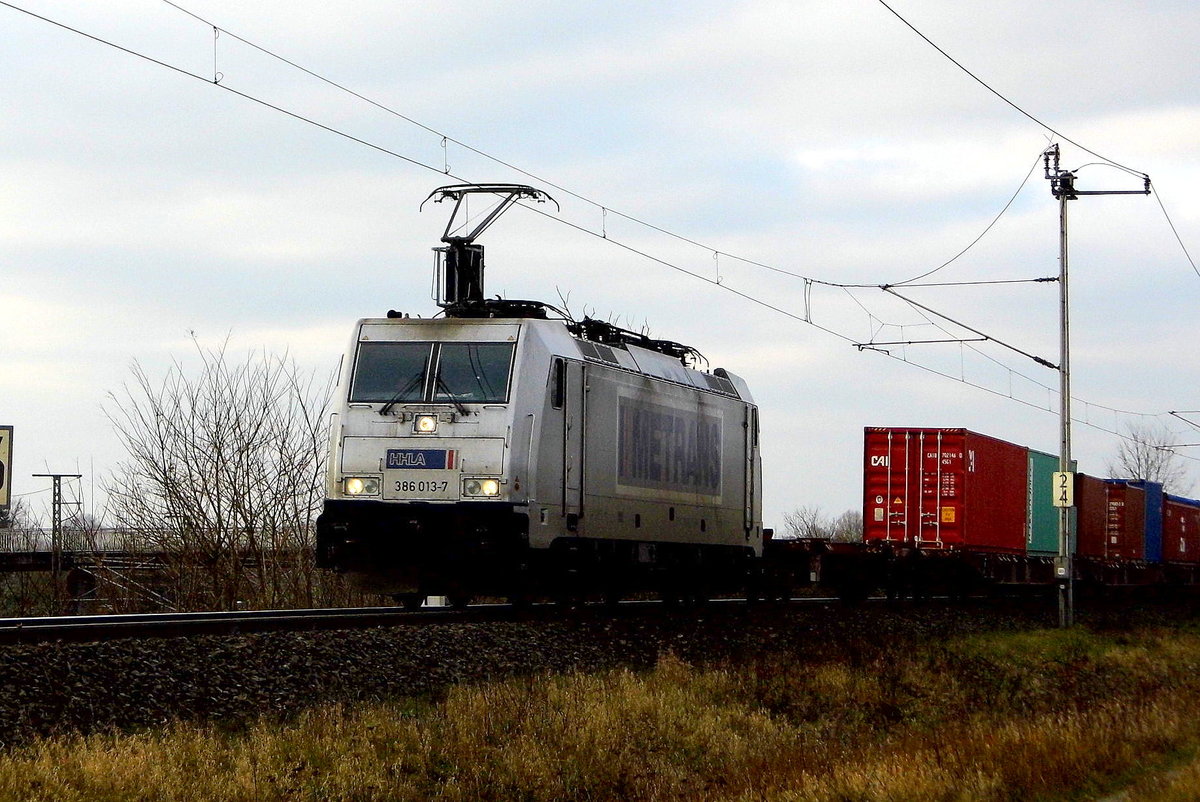 Am 07.12.2017 kam die  386 013-7 von METRANS aus Richtung Salzwedel  und fuhr weiter in Richtung Stendal .