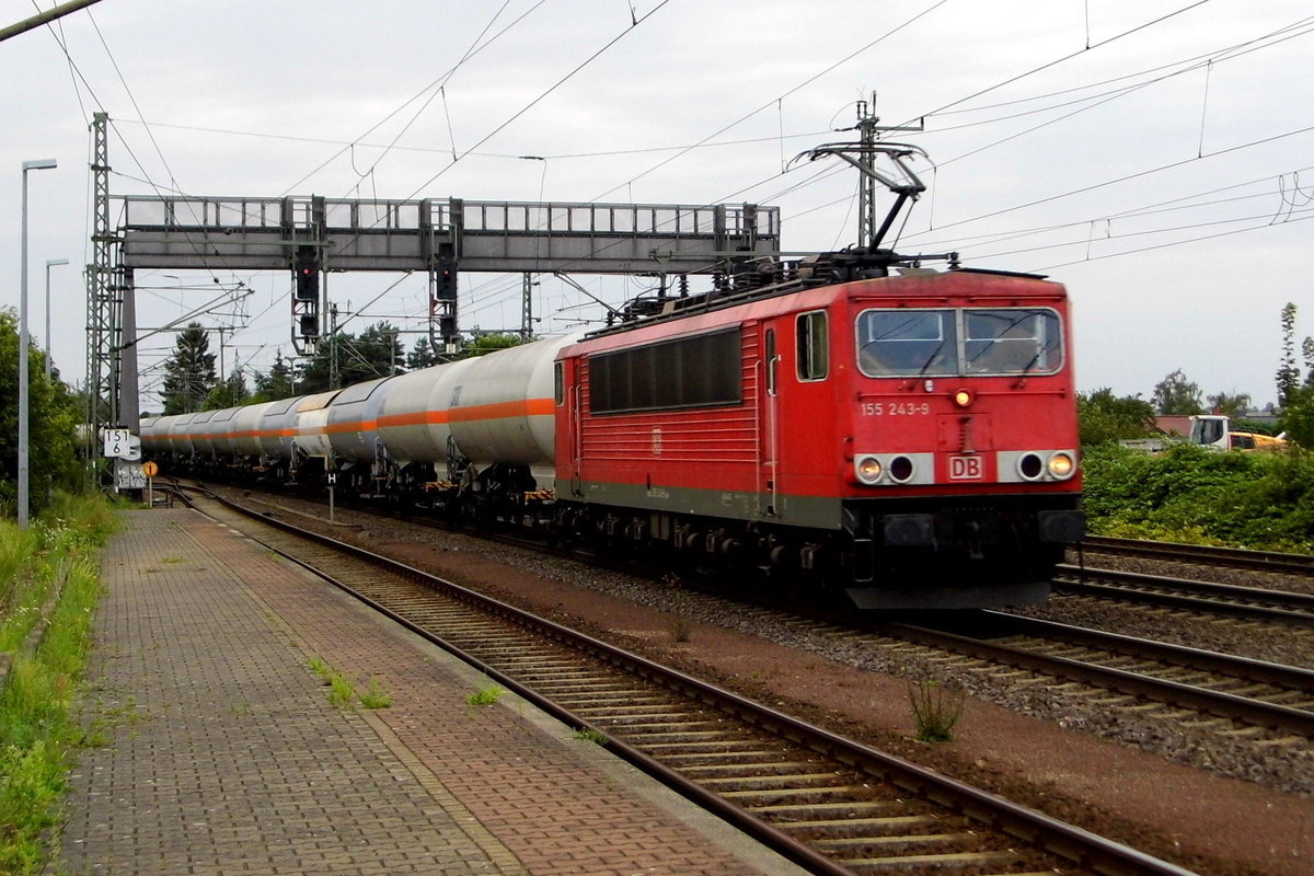 Am 08.08.2017 kam die 155 243-9 von der DB Cargo AG, (Railpool) aus Richtung Braunschweig nach Niederndodeleben und fuhr weiter in Richtung Magdeburg .