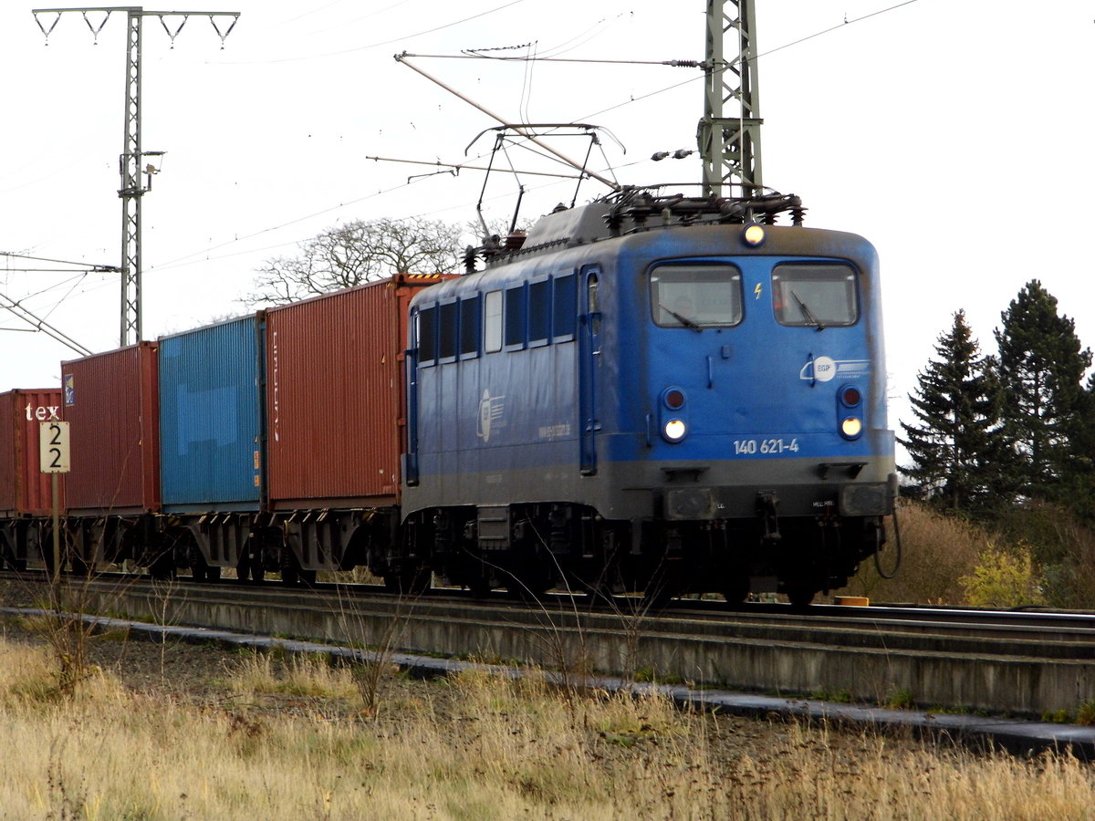 Am 08.12.2017 kam die 140 621-4 von der EGP – Eisenbahngesellschaft Potsdam, aus Richtung Stendal und fuhr weiter in Richtung Salzwedel.