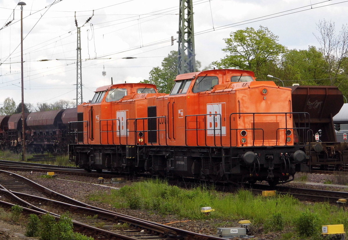 Am 09.05.2017 Rangierfahrt von der  203 122-7 und die 203 121-9 von der BBL Logistik GmbH, in Stendal .