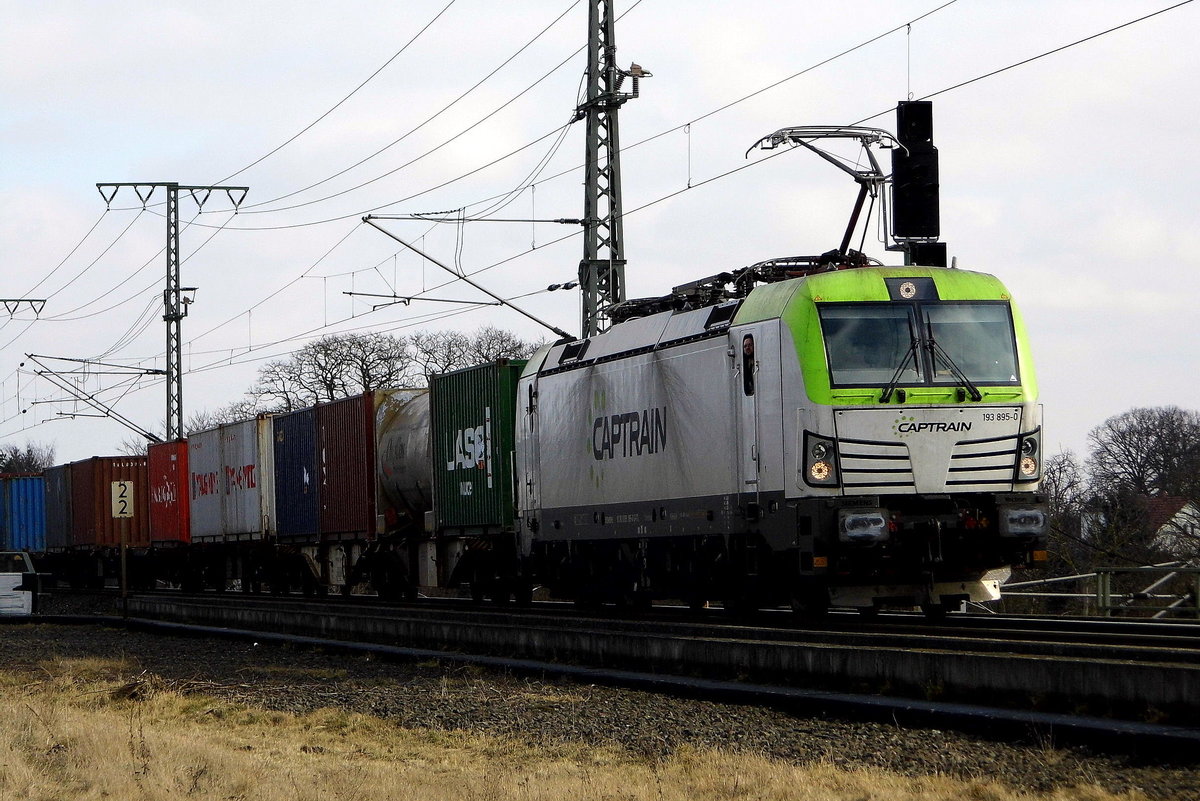 Am 11.03.2018 kam die 193 895-0 von CAPTRAIN aus Richtung Stendal und fuhr weiter in Richtung Salzwedel .