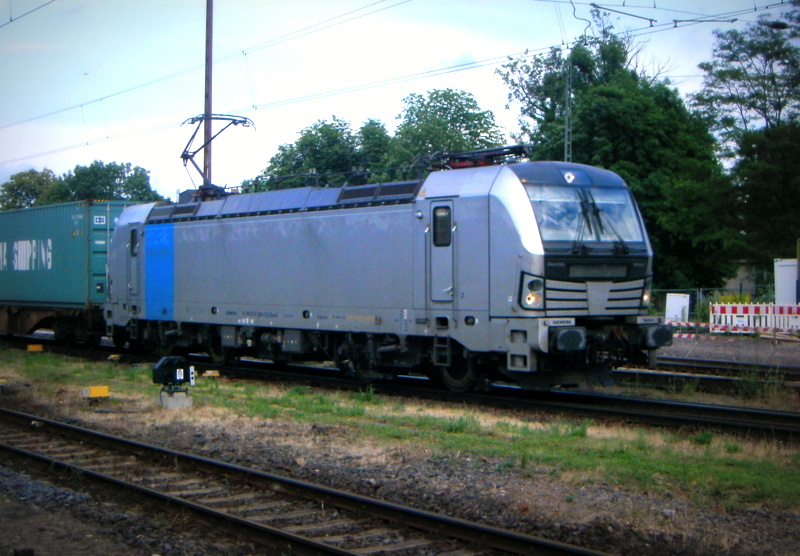 Am 11.06.2014 kam die  193 804-2 von  Railpool aus Richtung Magdeburg nach Stendal und fuhr weiter in Richtung Hannover.