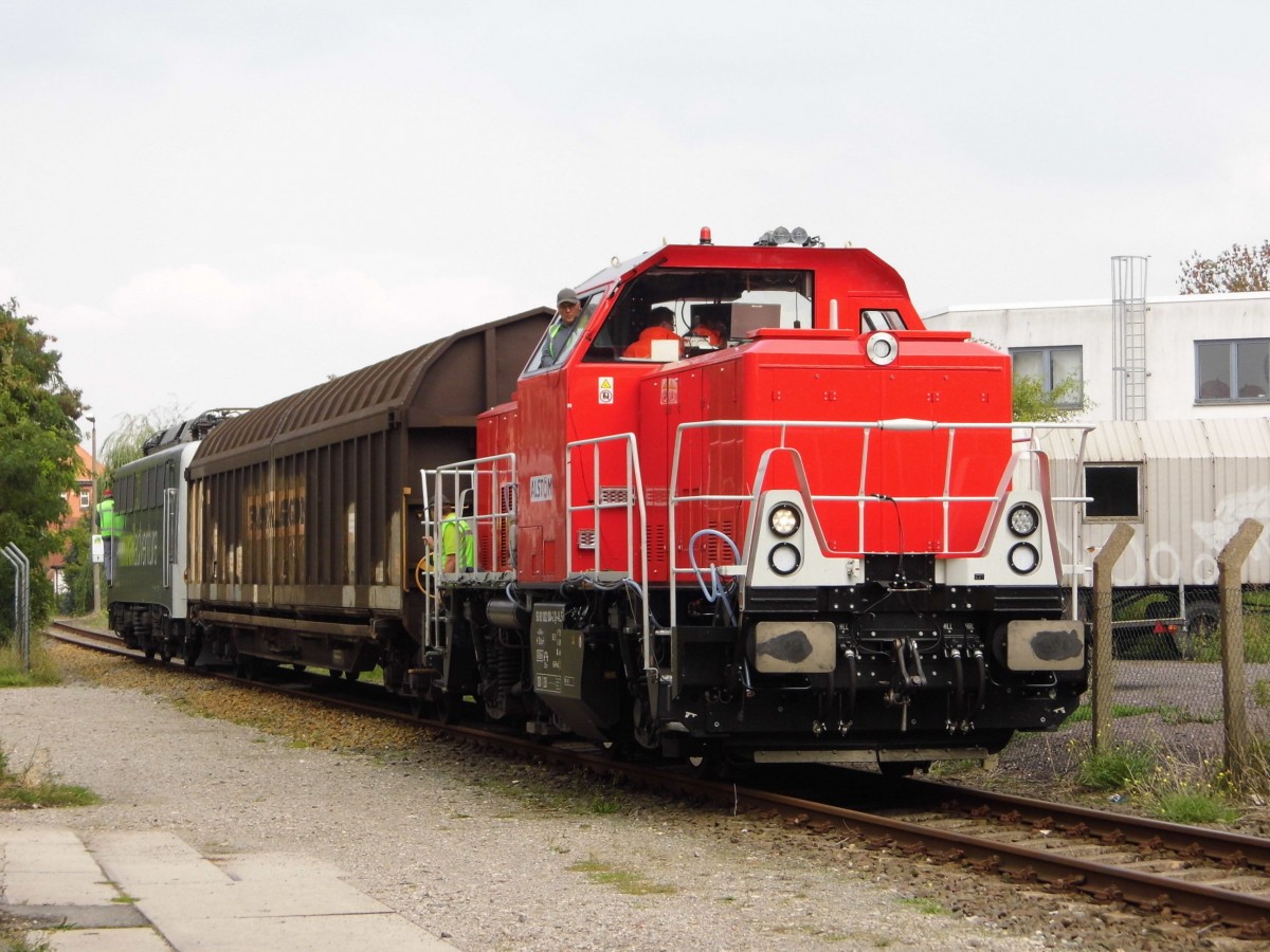 Am 11.09.2015 fuhren die 1002 004-6 von der DB (ALS) und die 139 558-1 von der railadventure     ins RAW Stendal .