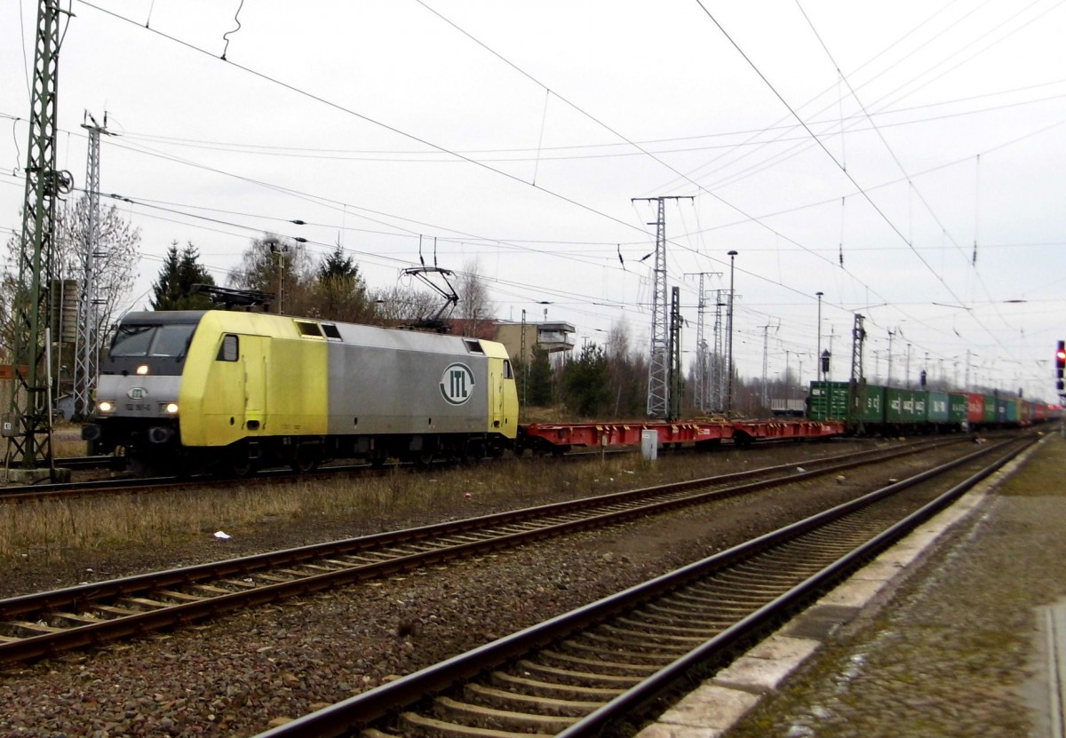 Am 12.03.2016 kam die 152 197-0 von der ITL aus Richtung Salzwedel nach Stendal und fuhr weiter in Richtung Magdeburg .