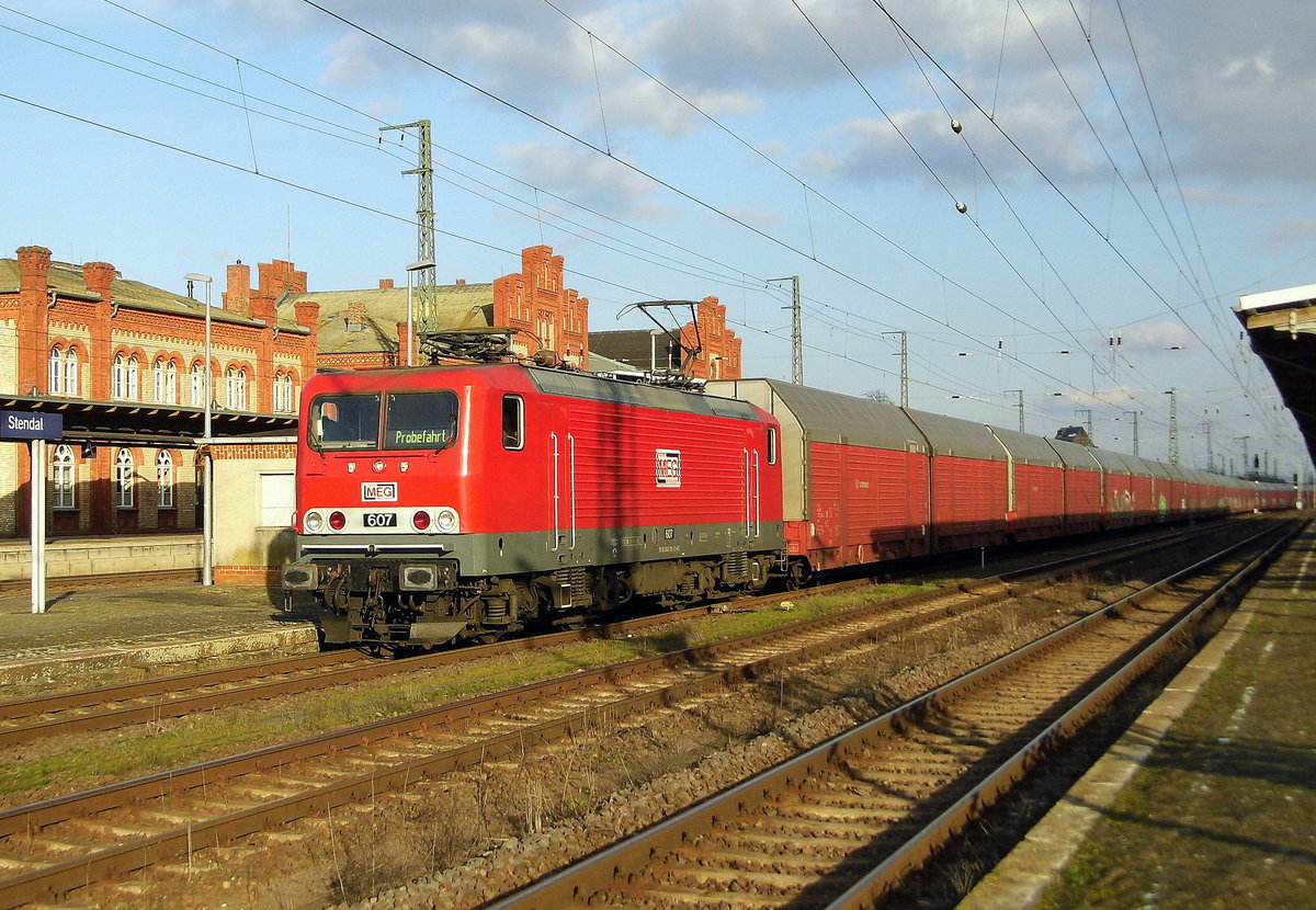 Am 13.02.2018 kam die  143 310-1 von der MEG - Mitteldeutsche Eisenbahn GmbH aus Richtung Magdeburg nach Stendal und fuhr weiter in Richtung Wittenberge .