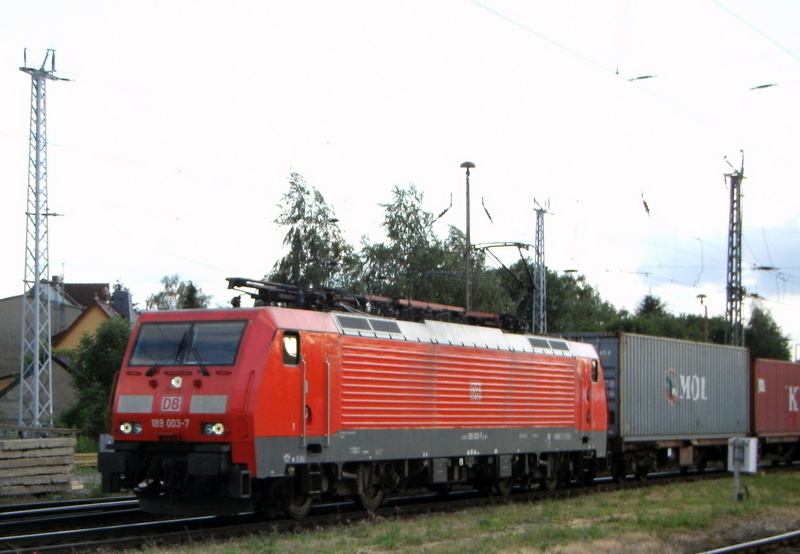 Am 13.06.2014 kam die 189 003-7 von der DB aus Richtung Salzwedel durch Stendal und Fuhr weiter in Richtung Magdeburg.