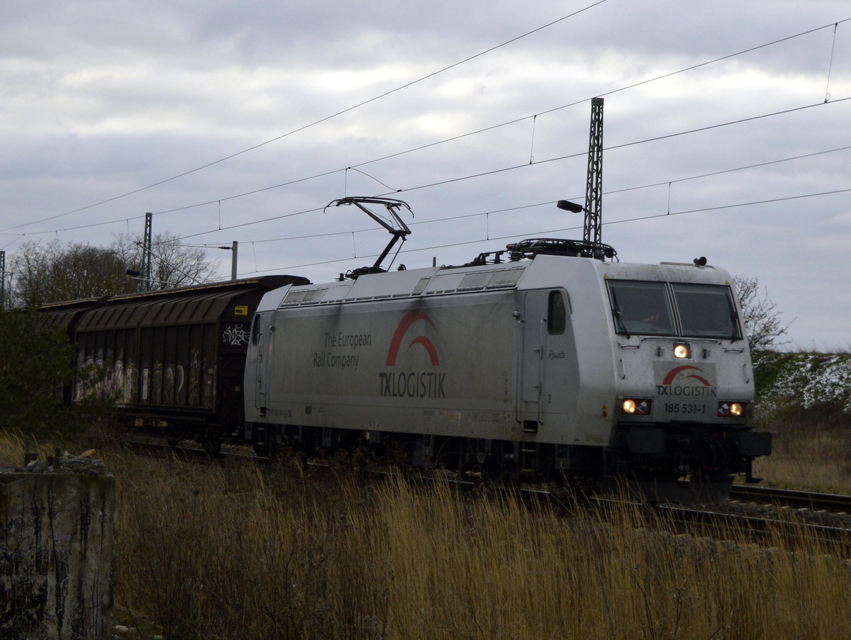 Am 14.01.2021 kam die 185 531-5 von der  TXL - TX Logistik AG, aus der Richtung Magdeburg nach Demker und fuhr weiter in Richtung Stendal .   (Schön Gruß    an den TF )