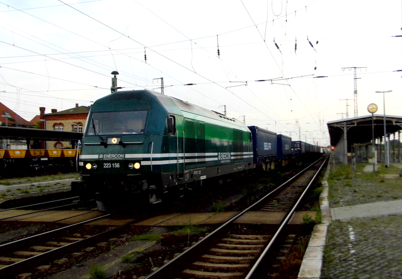 Am 14.07.2014 kam die 223 156 von Enercon aus Richtung Magdeburg nach Stendal und fuhr weiter in Richtung Salzwedel.