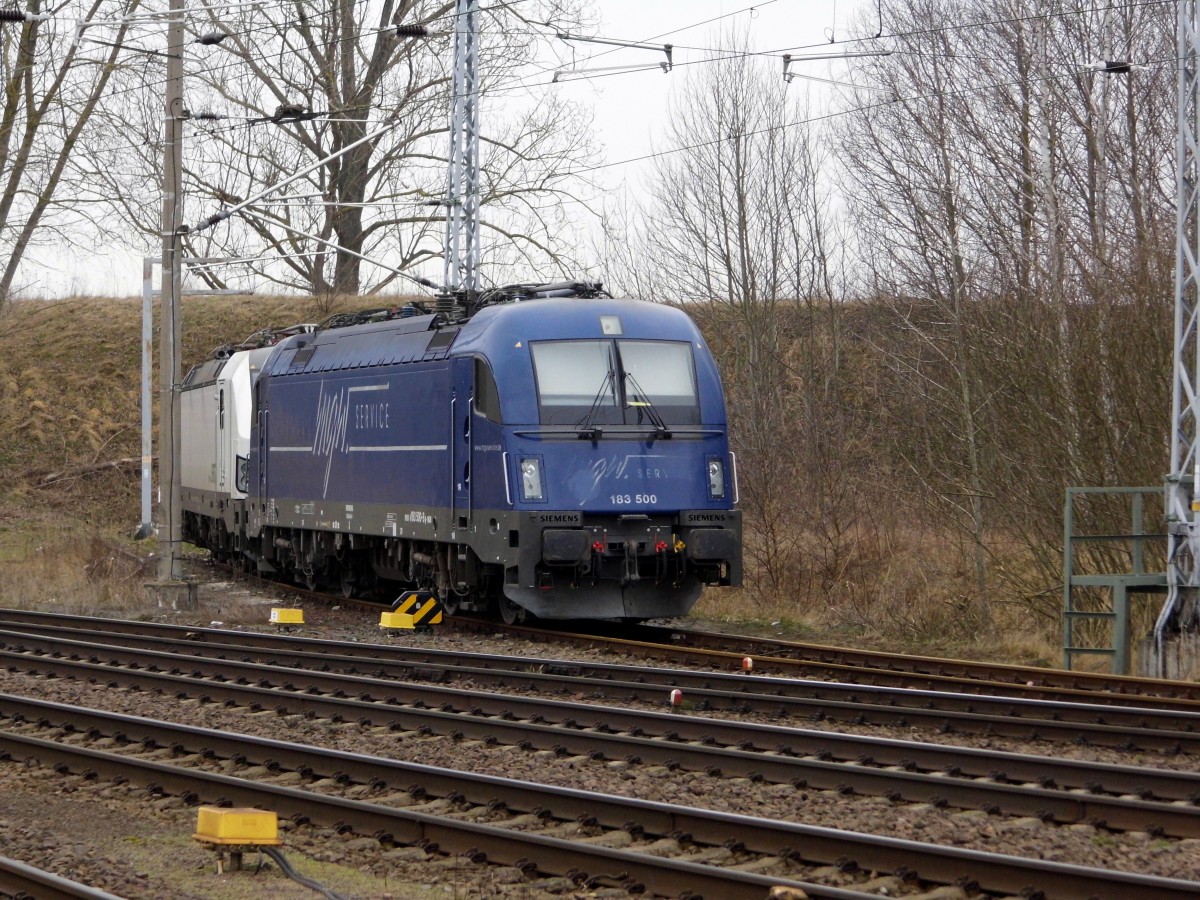 Am 15.03.2015 waren die 183 500 von der SETG ( MGW Service )und die 193 831 von der SETG (ELL) bei Borstel bei Stendal abgestellt .