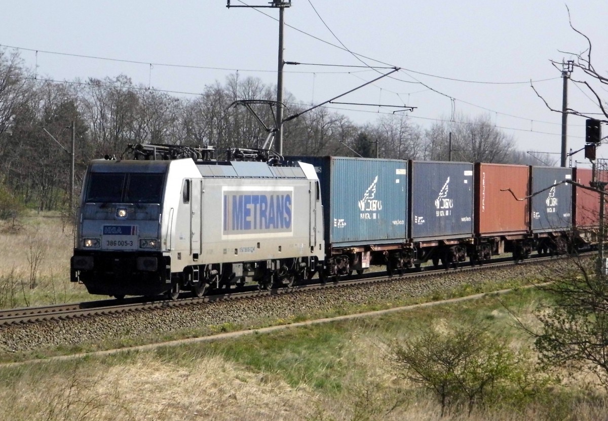Am 15.04.2015 kam die 386 005-3 von der METRANS aus Richtung Stendal und fuhr weiter in Richtung Salzwedel.