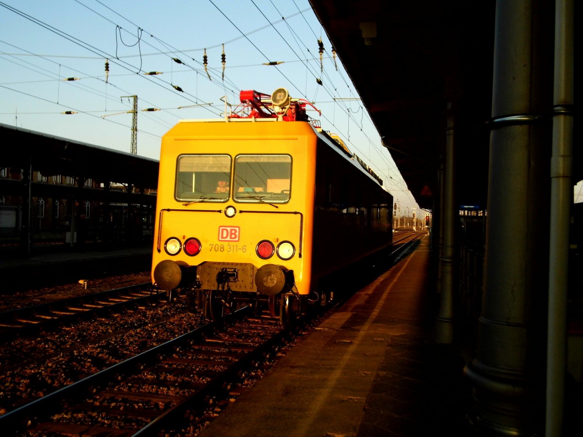 Am 16.03.2016 kam die 708 311 von der DB aus Richtung Magdeburg nach Stendal .