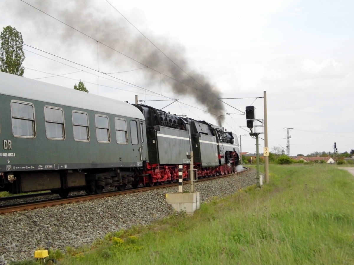 Am 17.05.2015 kam die  18 201 aus Richtung Wittenberge und fuhr weiter in Richtung Stendal .