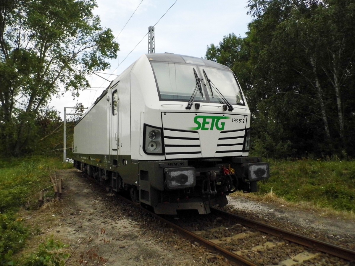 Am 17.07.2015 war   die 193 812-5 von der SETG (Railpool)   in Borstel   abgestellt .