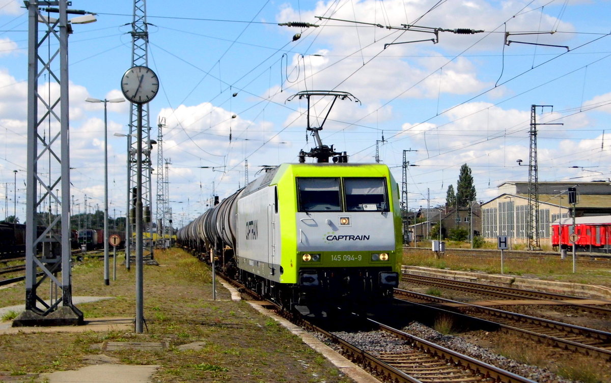 Am 17.08.2016 kam die 145 094-9 von  CAPTRANI aus Richtung Salzwedel nach Stendal und fuhr weiter in Richtung Magdeburg .