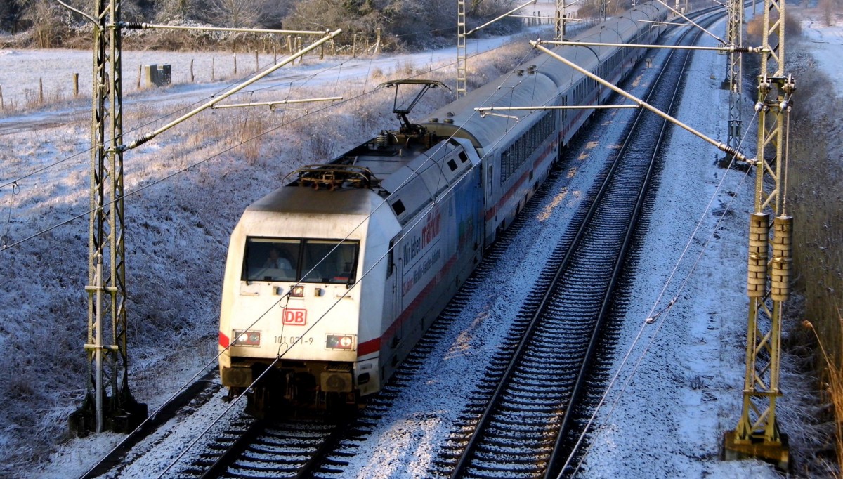 Am 18.02.2016 kam die 101 071-9 von der DB aus Richtung Hannover und fuhr weiter in Richtung Stendal .