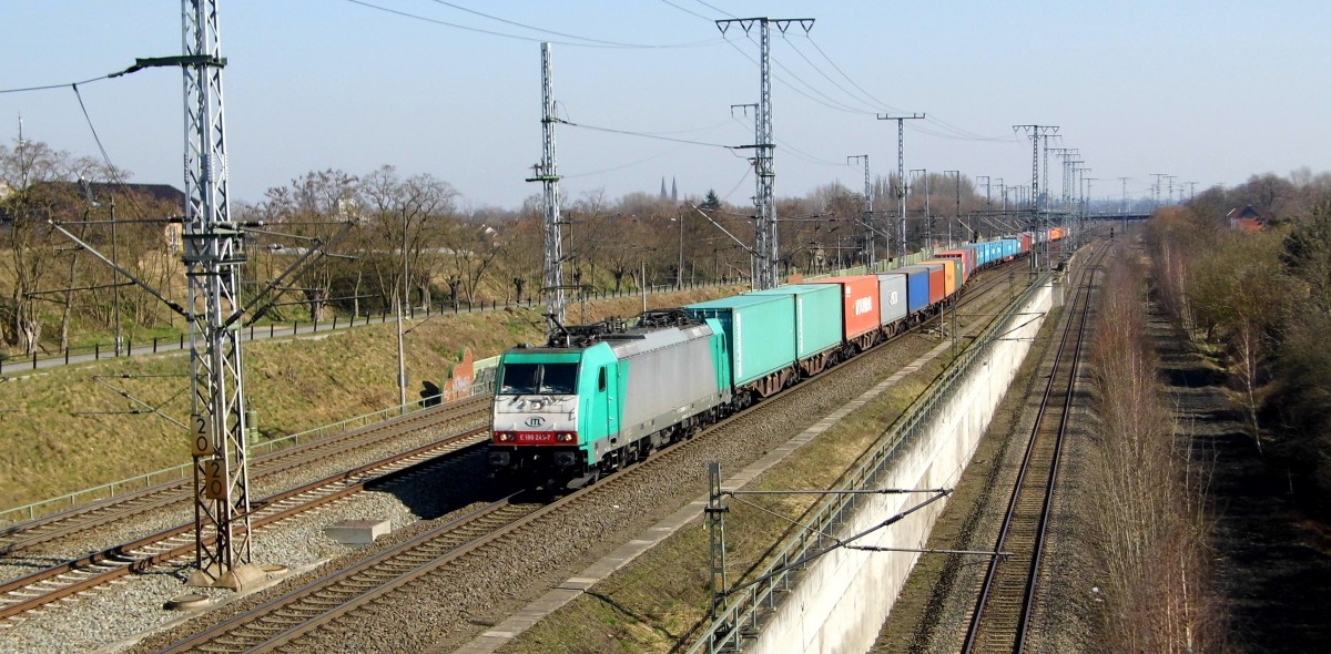 Am 19.03.2015 kam  die   E 186 245-7 von der ITL aus Richtung Stendal und fuhren weiter in Richtung Salzwedel .