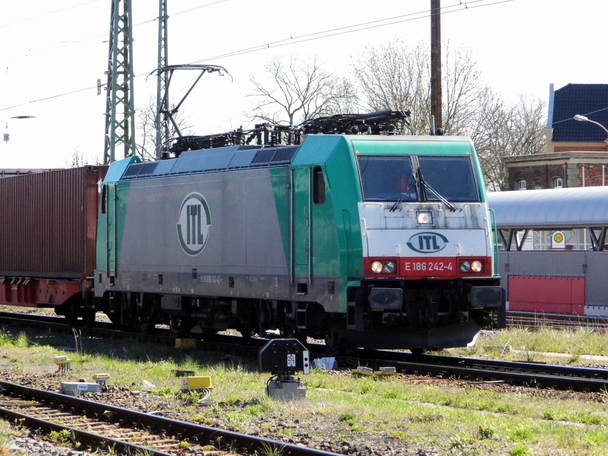 Am 20.04.2015 kam die E 186 242-4 von der ITL aus Richtung Magdeburg nach Stendal und fuhr weiter in Richtung Salzwedel .