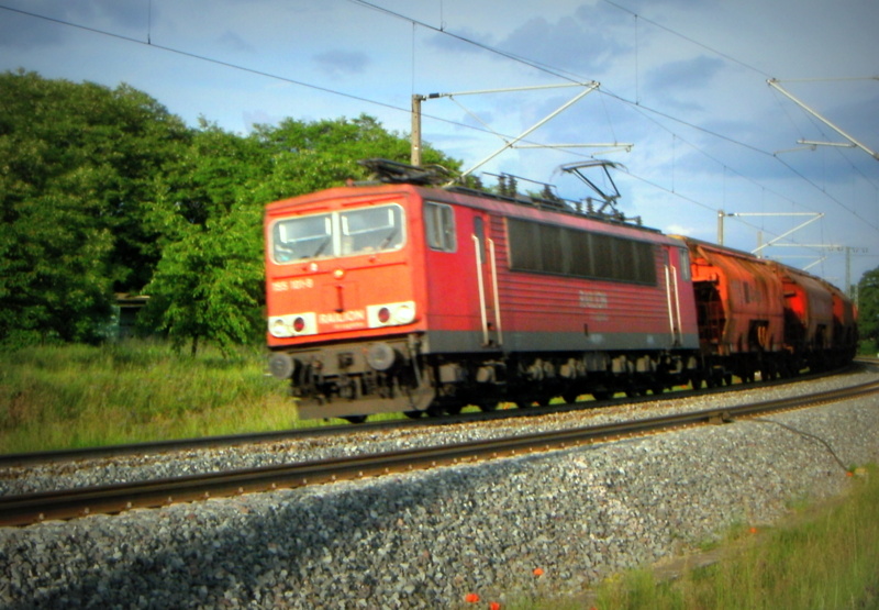 Am 2.06.2014 kam die 155 103-9 von der Railion aus Richtung Stendal und fuhr nach Wittenberge.