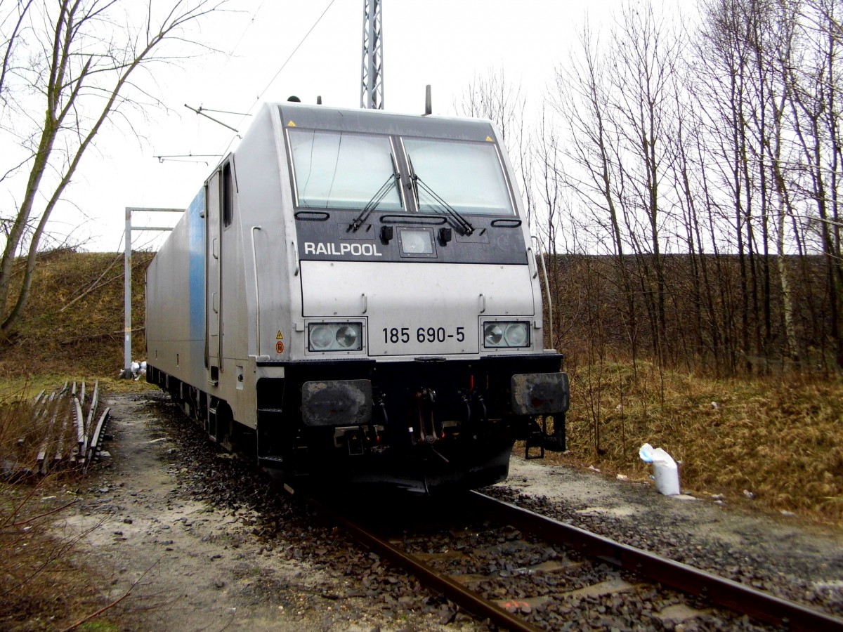 Am 21.02.2016 war die 185 690-5 von der SETG (Railpool) in Borstel abgestellt .