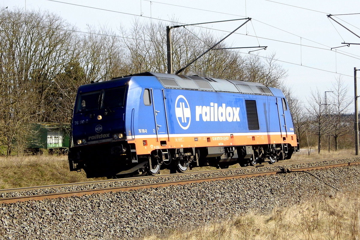Am 21.03.2018 fuhr die 76 110-0 von Raildox von Stendal nach Niedergörne .