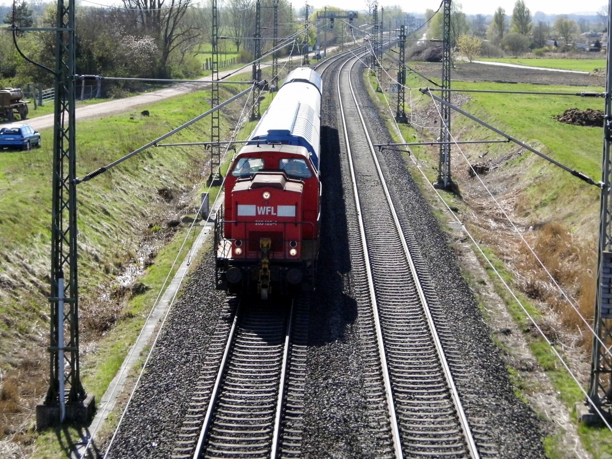 Am 21.04.2015 kam die 203 120-1 von der WFL aus Richtung Hannover und fuhr weiter in Richtung Stendal.