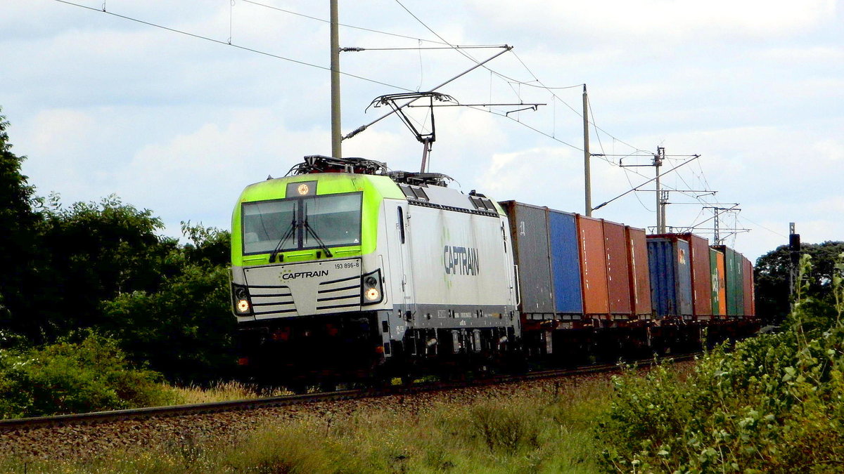 Am 21.08.2017 kam die 193 896-8   von CAPTRAIN aus Richtung Stendal und fuhr weiter in Richtung Salzwedel .