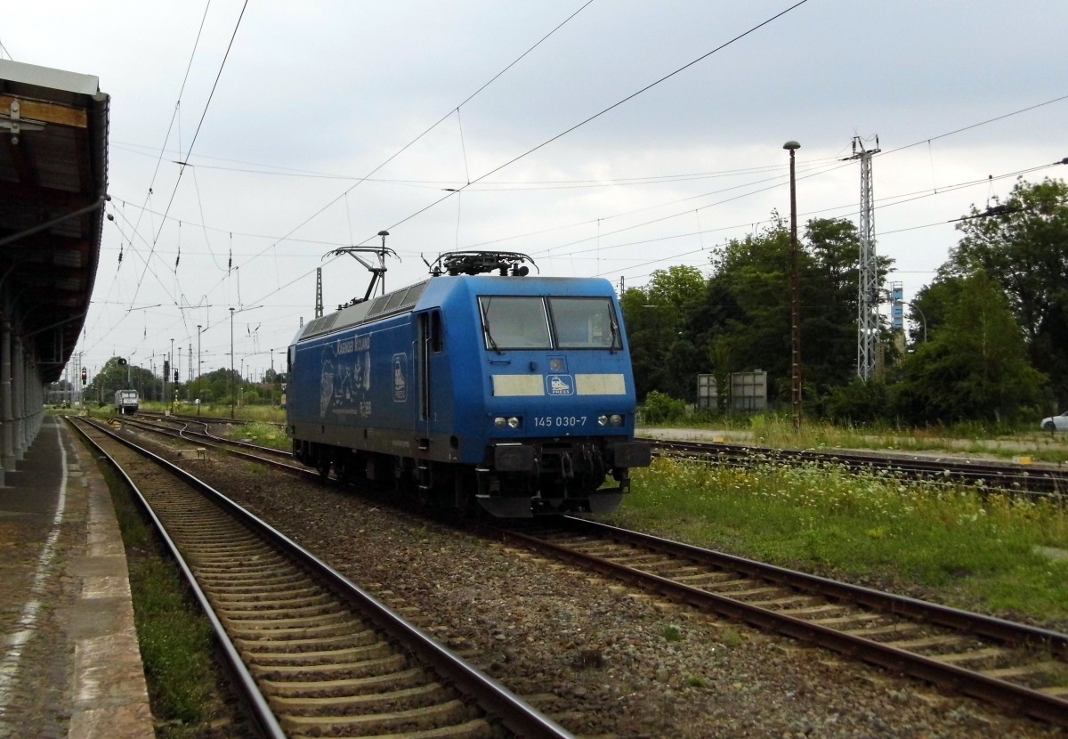 Am 22.07.2015 fuhr die 145 030-7 von der Press aus Stendal  nach Borstel  und dann weiter nach  Kaiserslautern  . schöne Grüße an dem TFZ .