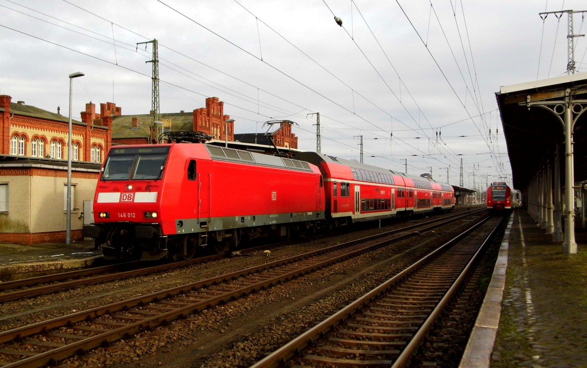 Am 24.01.2016 kam die 146 012 von der DB aus Richtung Magdeburg nach Stendal und fuhr weiter in Richtung Uelzen .