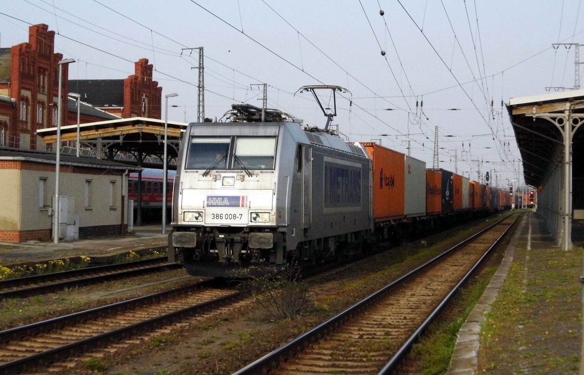 Am 24.04.2015 kam die 386 008-7 von der METRANS aus Richtung Magdeburg nach Stendal und fuhr weiter in Richtung Salzwedel .