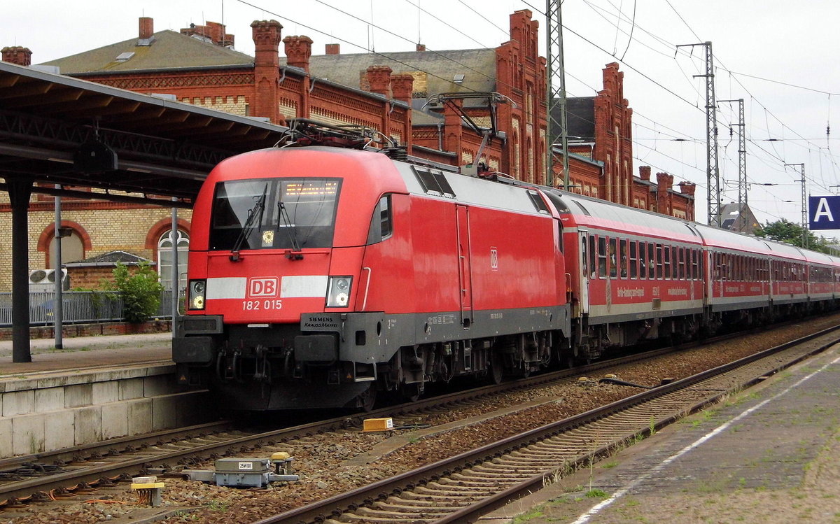 Am 24.06.2017 stand die 182 015-8 von der  DB Regio AG, in Stendal .