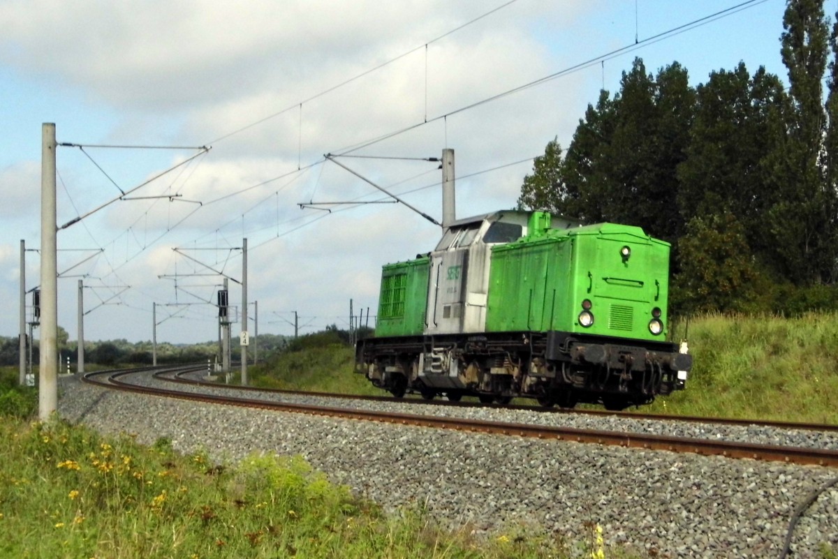Am 24.08.2015 kam die 202 787-8  von der SETG aus Richtung Niedergörne und fuhr weiter in Richtung Stendal .