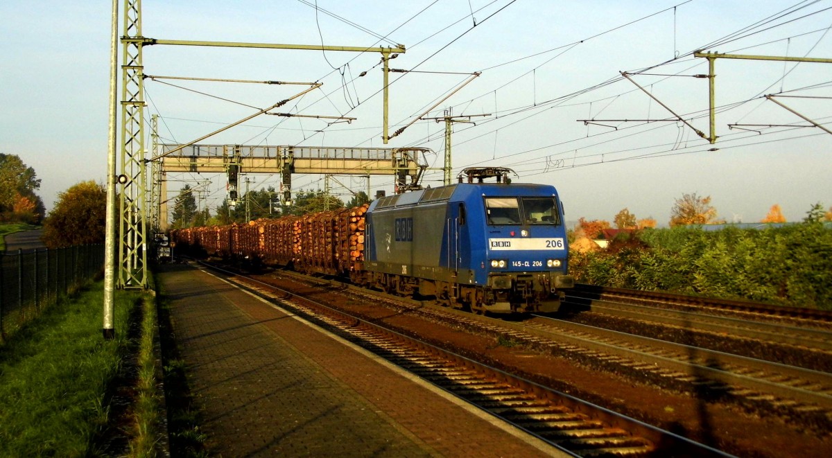 Am 24.10.2015 kam die 145-CL 206 von der RBH aus Richtung Braunschweig nach Niederndodeleben und fuhr weiter in Richtung Magdeburg .