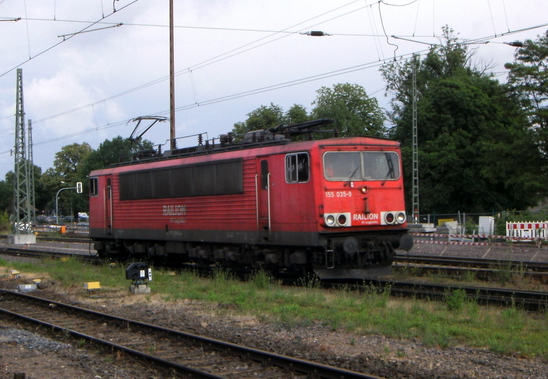 Am 25.06.2014 kam die 155 035-9 von der Railion  aus Richtung Magdeburg nach Stendal .