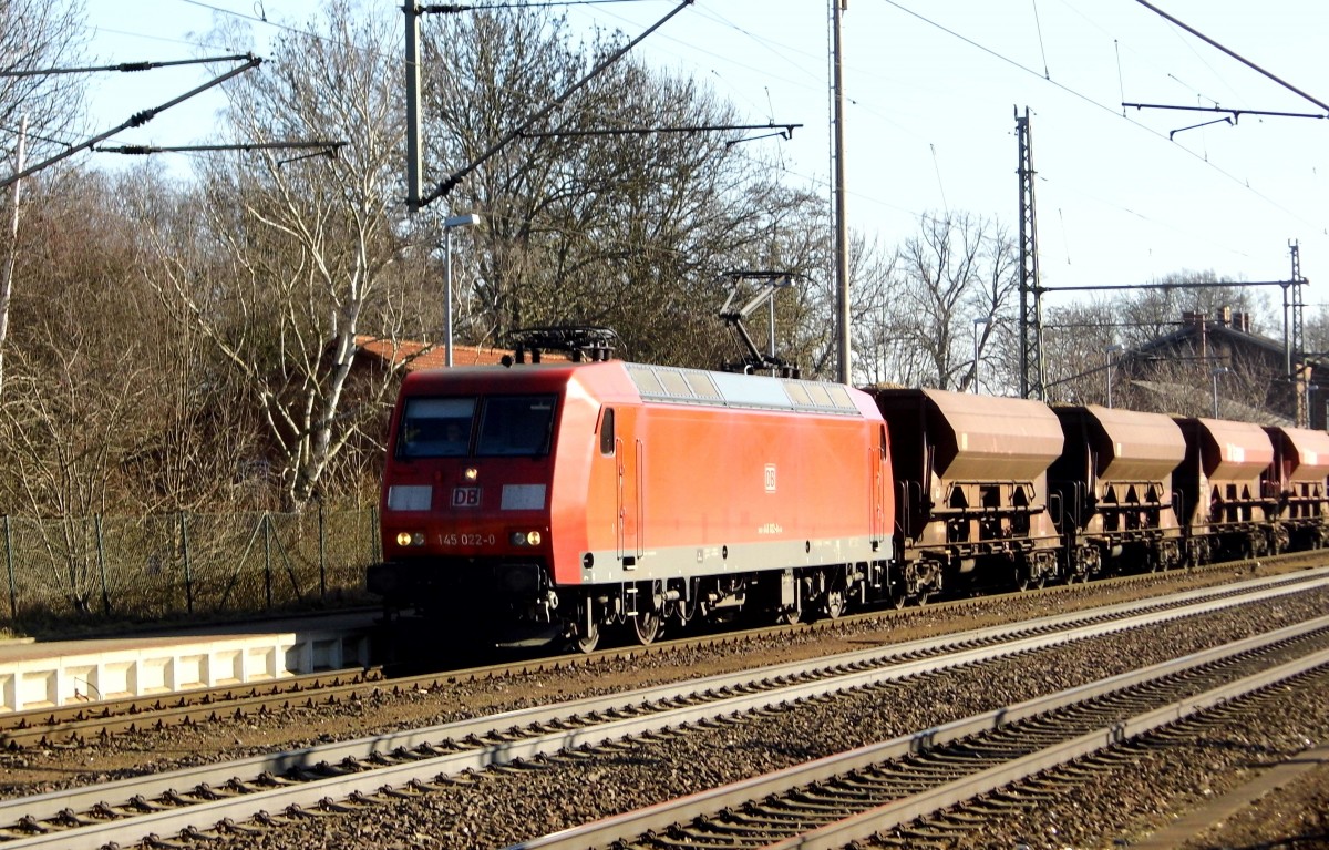 Am 26.02.2015 kam die 145 022-0 von der DB aus Richtung Magdeburg nach Niederndodeleben und fuhr weiter in Richtung Braunschweig .