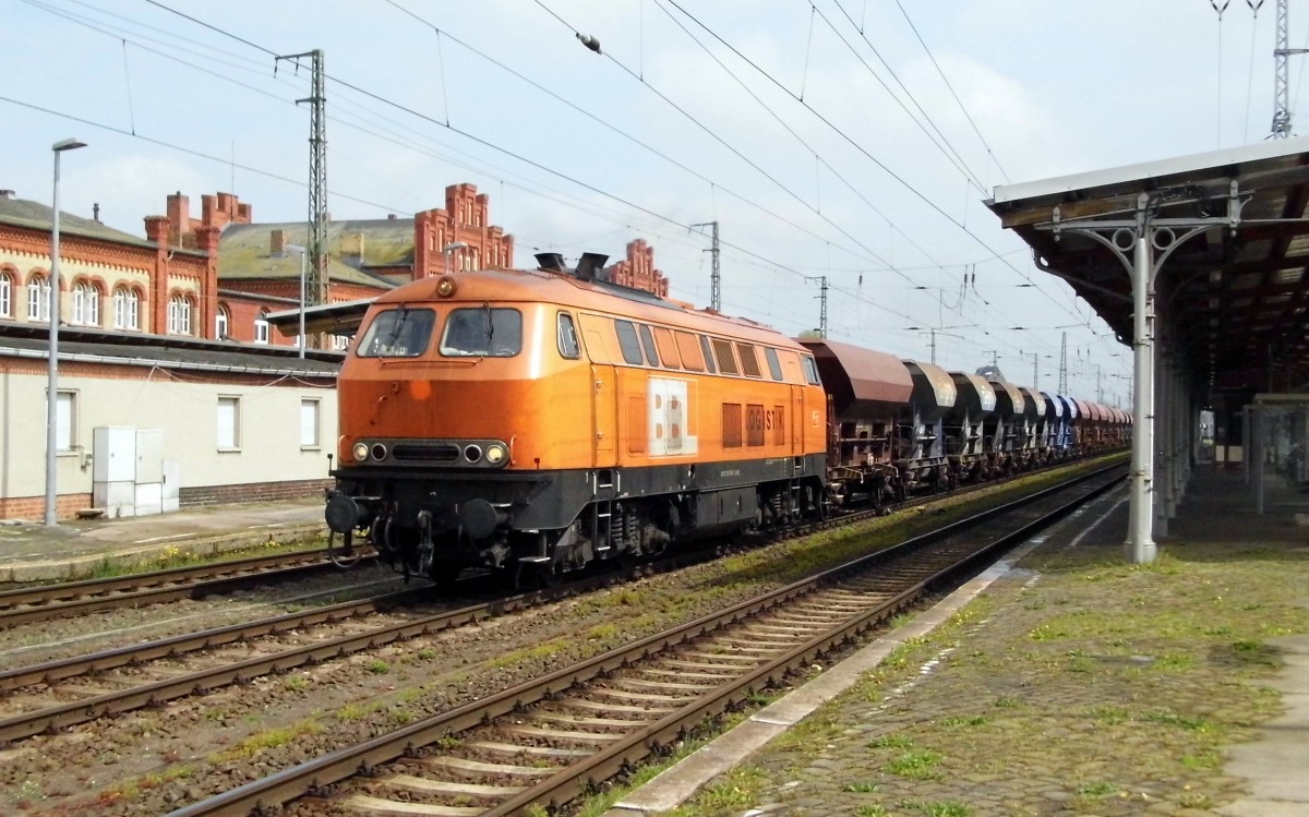 Am 26.04.2015 kam die  BBL 17 (225 099-1) aus Richtung Magdeburg nach Stendal und fuhr weiter in Richtung Hannover .