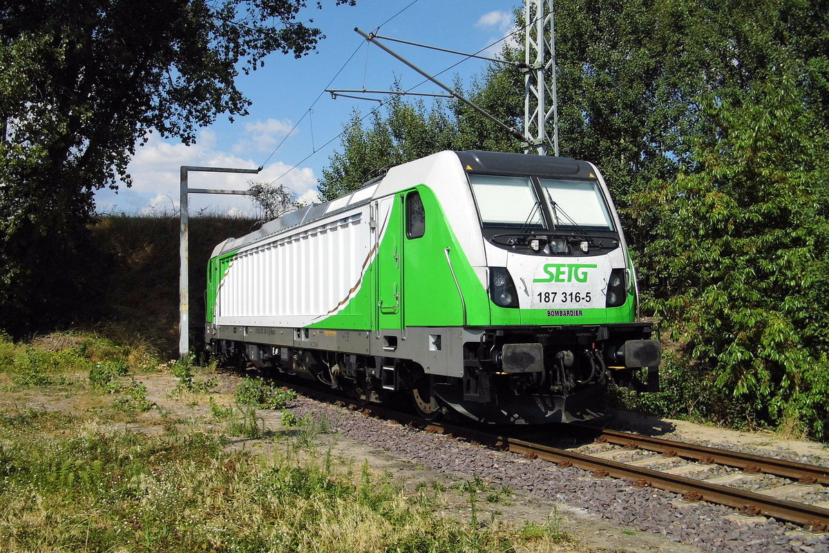 Am 26.07.2018 war die 187 316-5 von der SETG (Railpool) in Stendal abgestellt.
