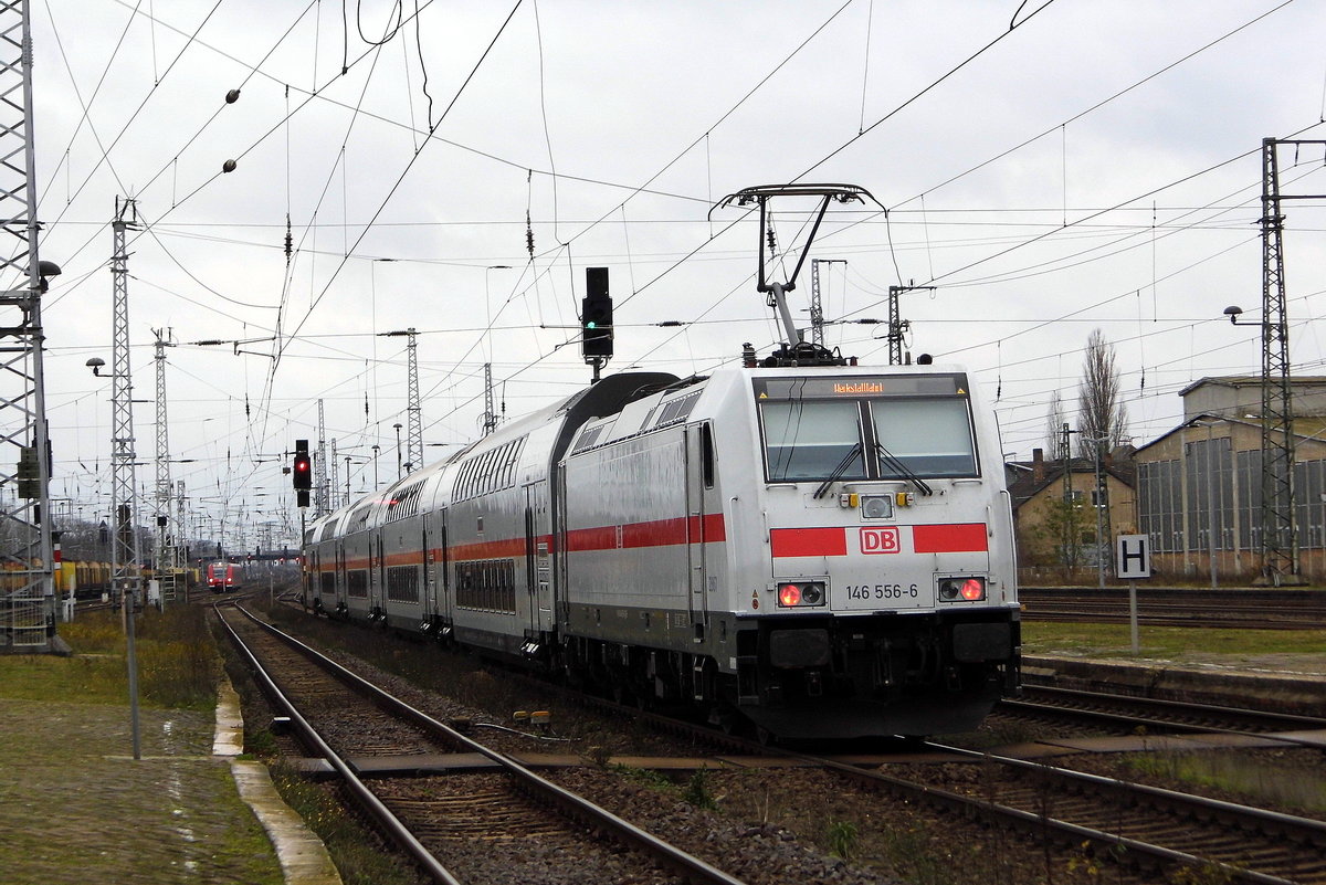 Am 26.11.2017 kam die 146 556-6 von DB Fernverkehr, aus Richtung Magdeburg nach Stendal und fuhr weiter in Richtung Wittenberge .