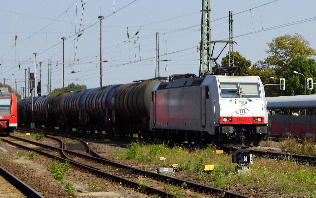Am 27 .08.2016 kam die 185 579-0 von der ITL aus Richtung Magdeburg nach Stendal und fuhr weiter in Richtung  Salzwedel .