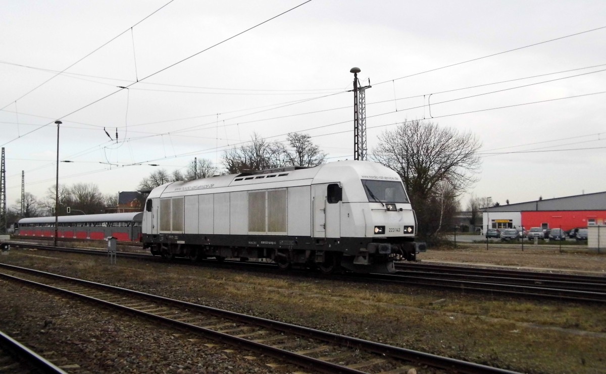 Am 27.02.2015 Rangierfahrt von der 223 143 von der nordic-rail-service in Stendal .