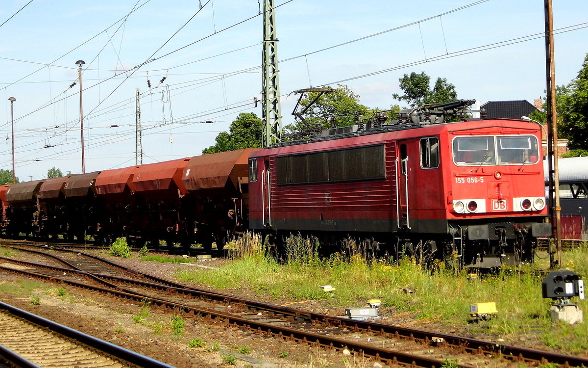 Am 27.06.2017 kam die 155 056-5 von der   DB Cargo AG, (Railpoo) aus Richtung Magdeburg nach Stendal und fuhr weiter in Richtung Braunschweig .